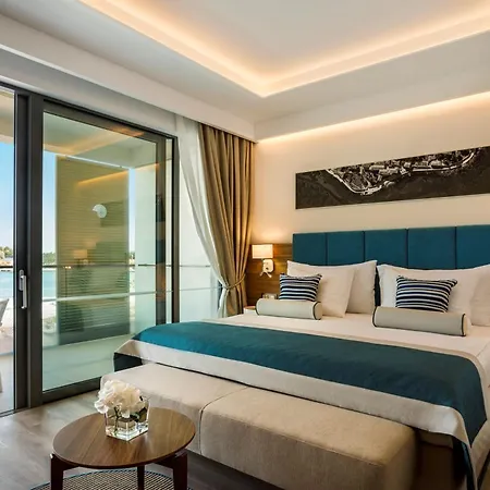 אתר נופש Marea Suites, Valamar Collection פורץ