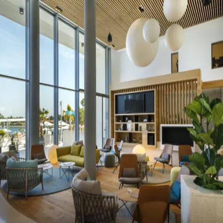 Marea Valamar Collection מלון פורץ